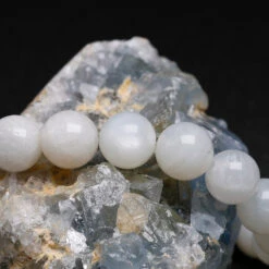 Bracelet Pierre De Lune Odyssée -Objets Zen & Musique Spirituelle bracelet en pierre de lune blanche aa po main 2