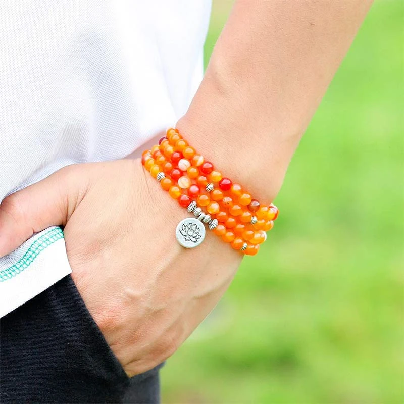 Bracelet Mala Tibétain Onyx Orange “Vitalité” 3 Bracelet Mala Tibétain Onyx Orange “Vitalité” – Image 3